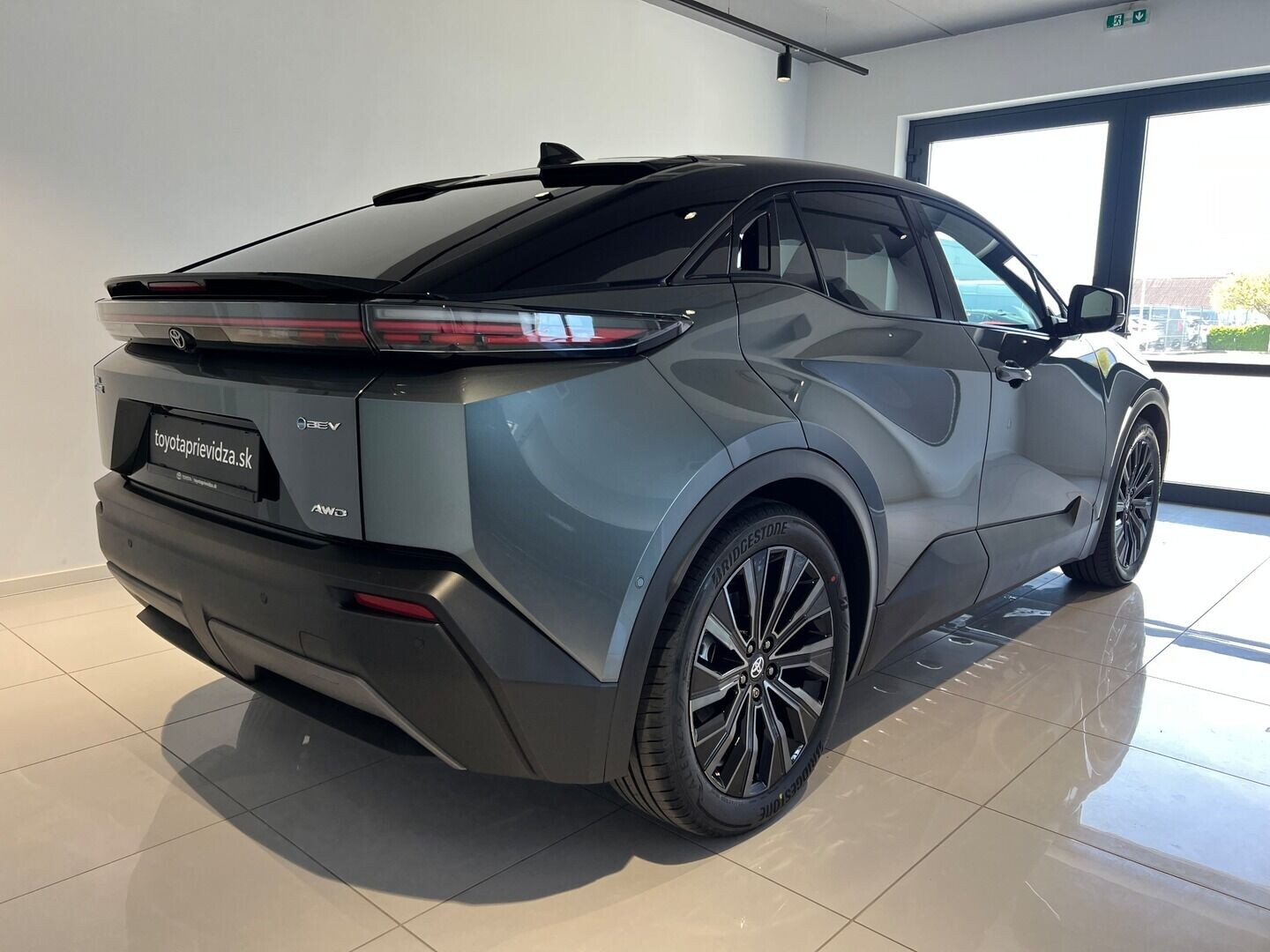 Toyota C-HR+