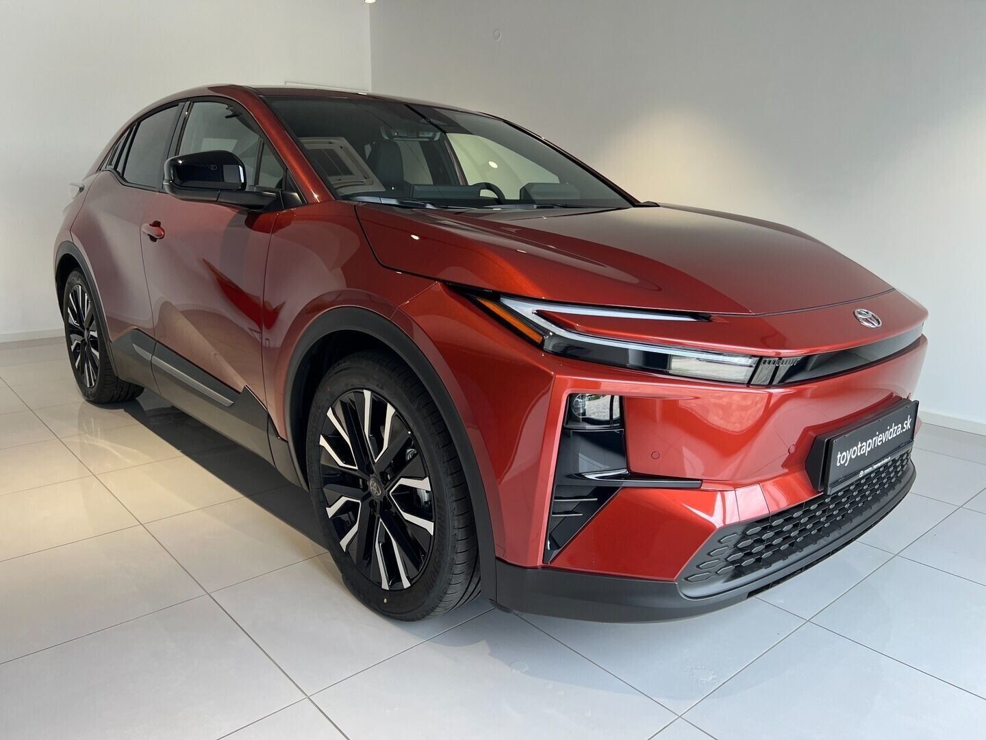 Toyota C-HR+
