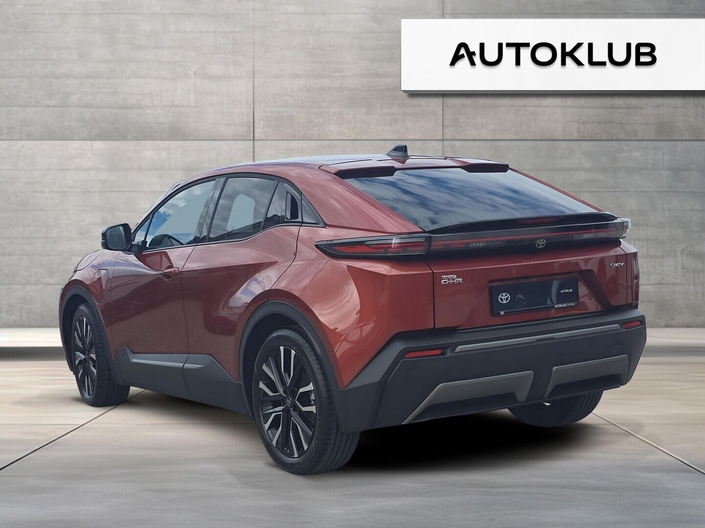 Toyota C-HR+