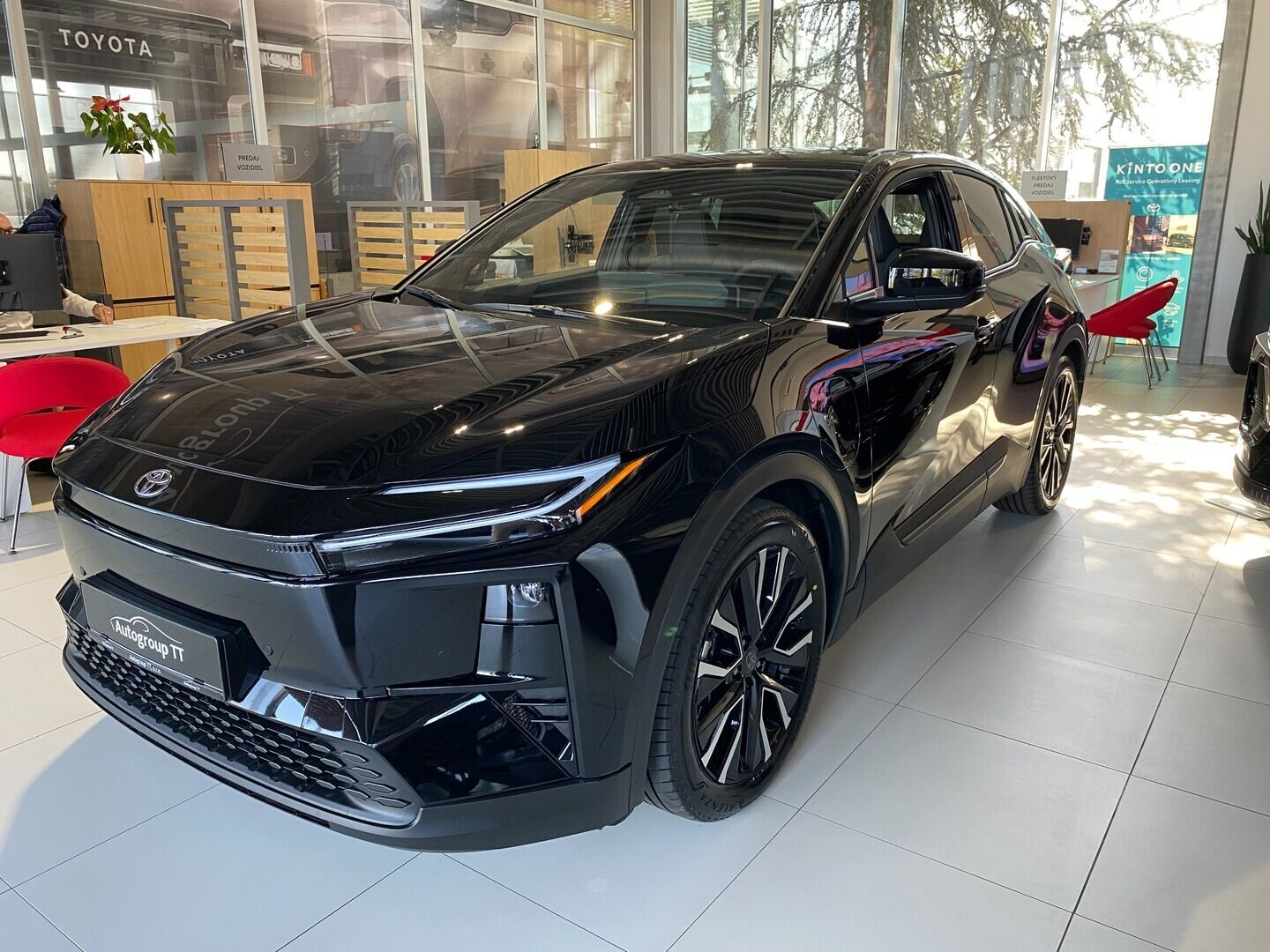Toyota C-HR+
