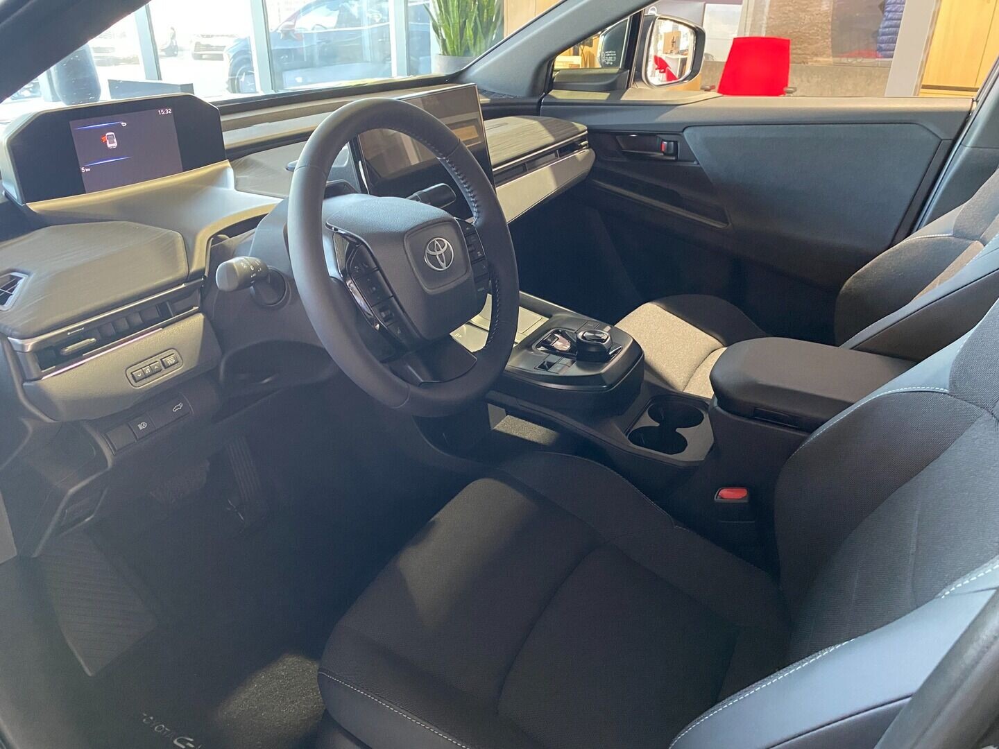 Toyota C-HR+