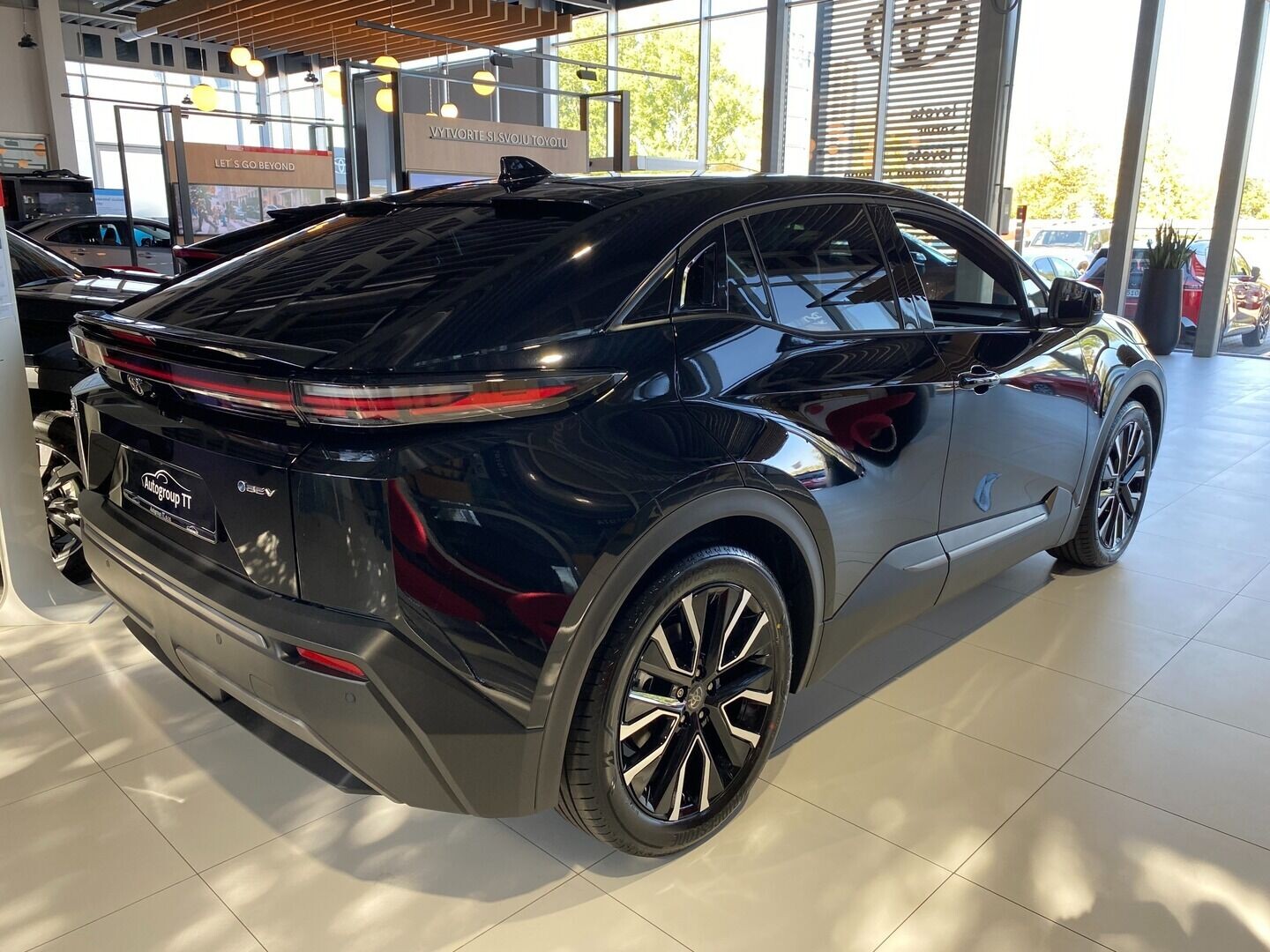 Toyota C-HR+