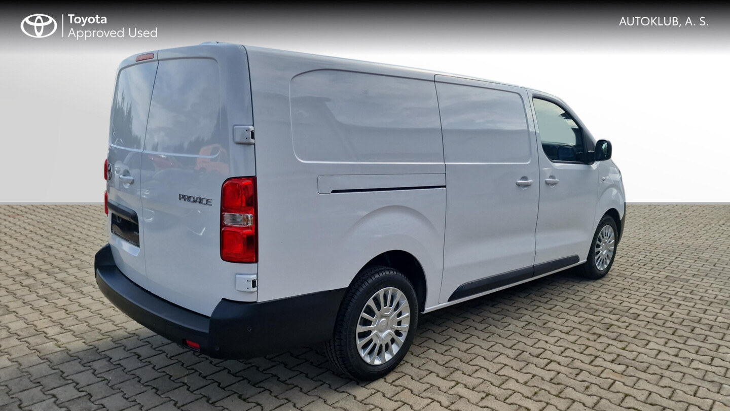 Toyota PROACE