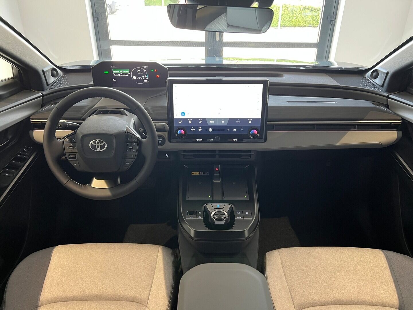 Toyota C-HR+