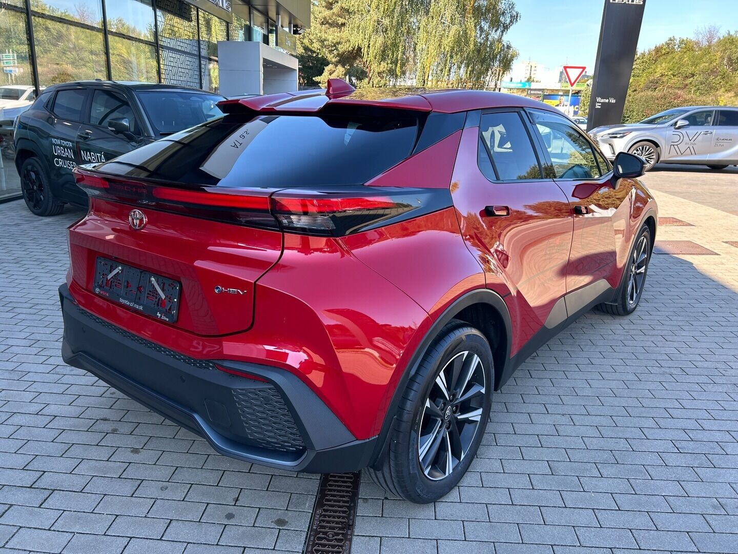 Toyota C-HR