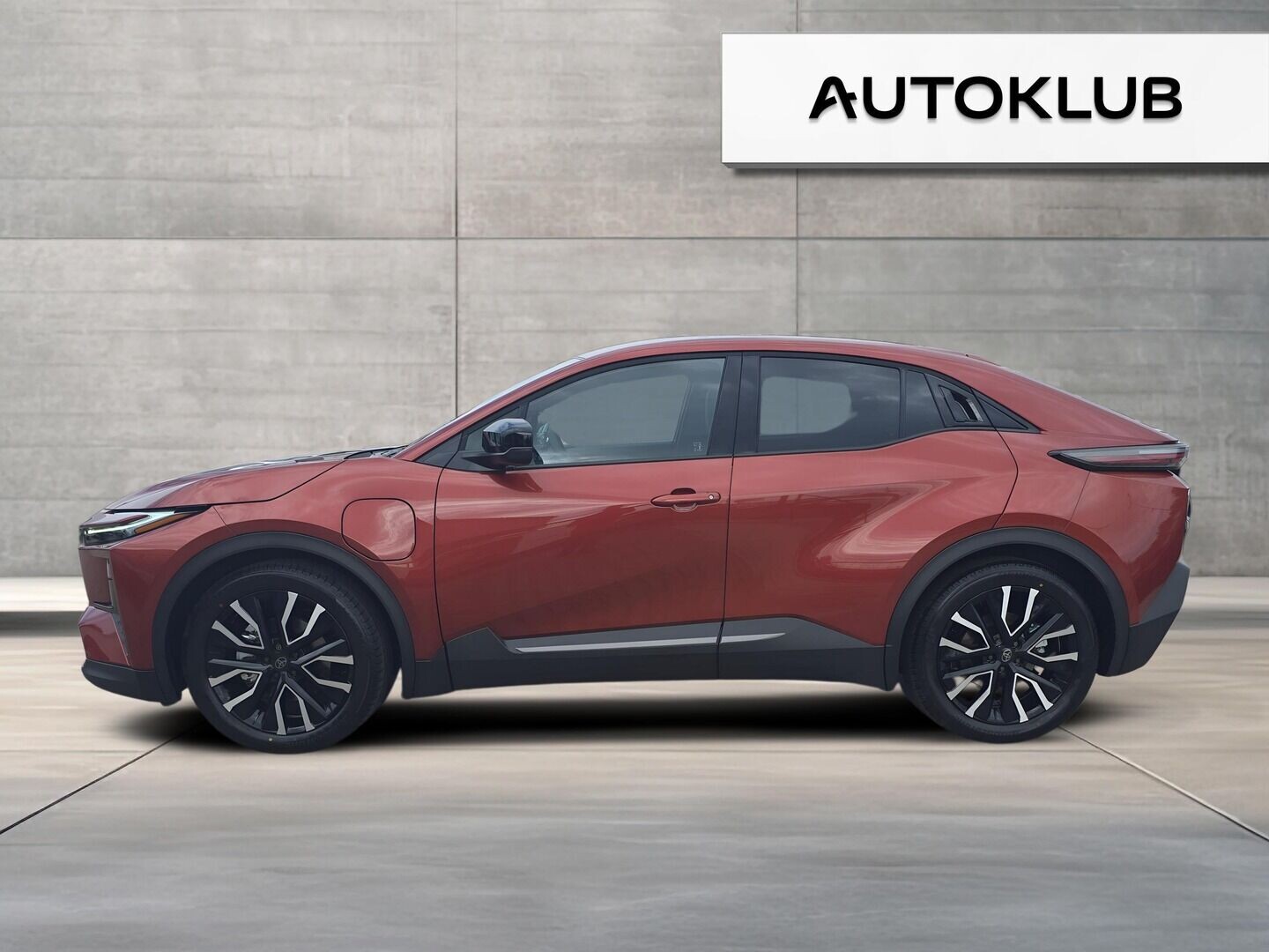 Toyota C-HR+
