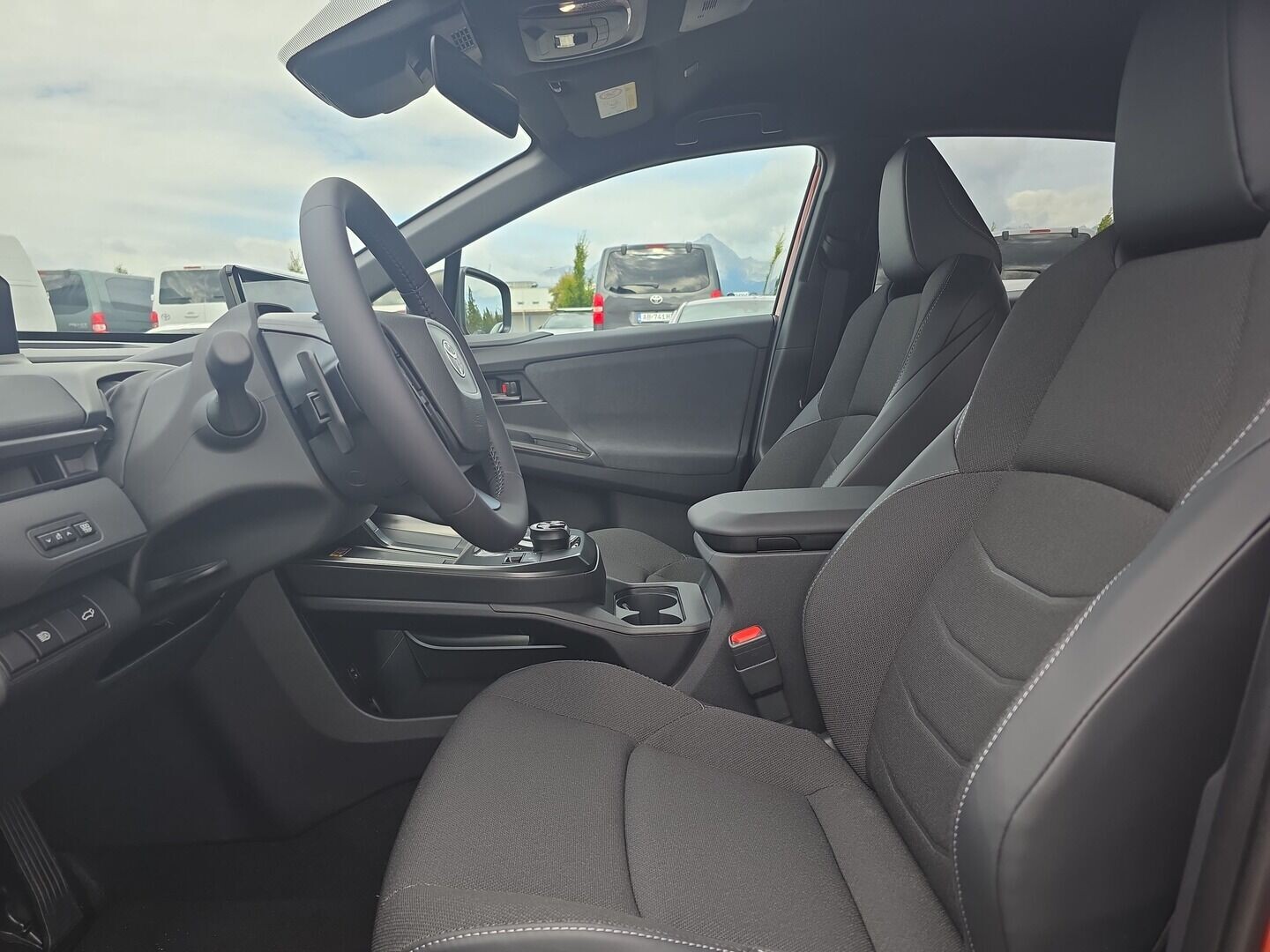 Toyota C-HR+